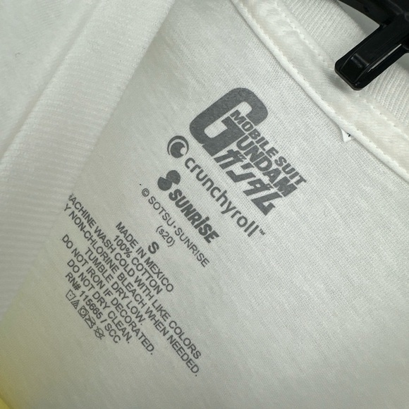 Vintage Mobile Suit Gundam Wing Squad Tee Anime Sotsu T-Shirt Size Small - Picture 3 of 3